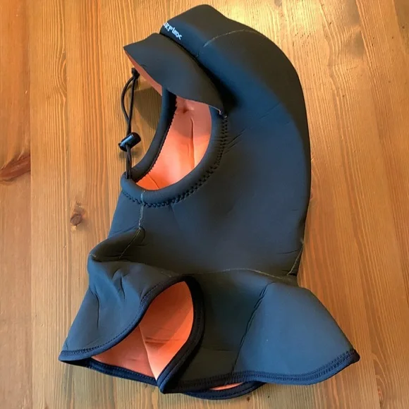 Hyperflex hood